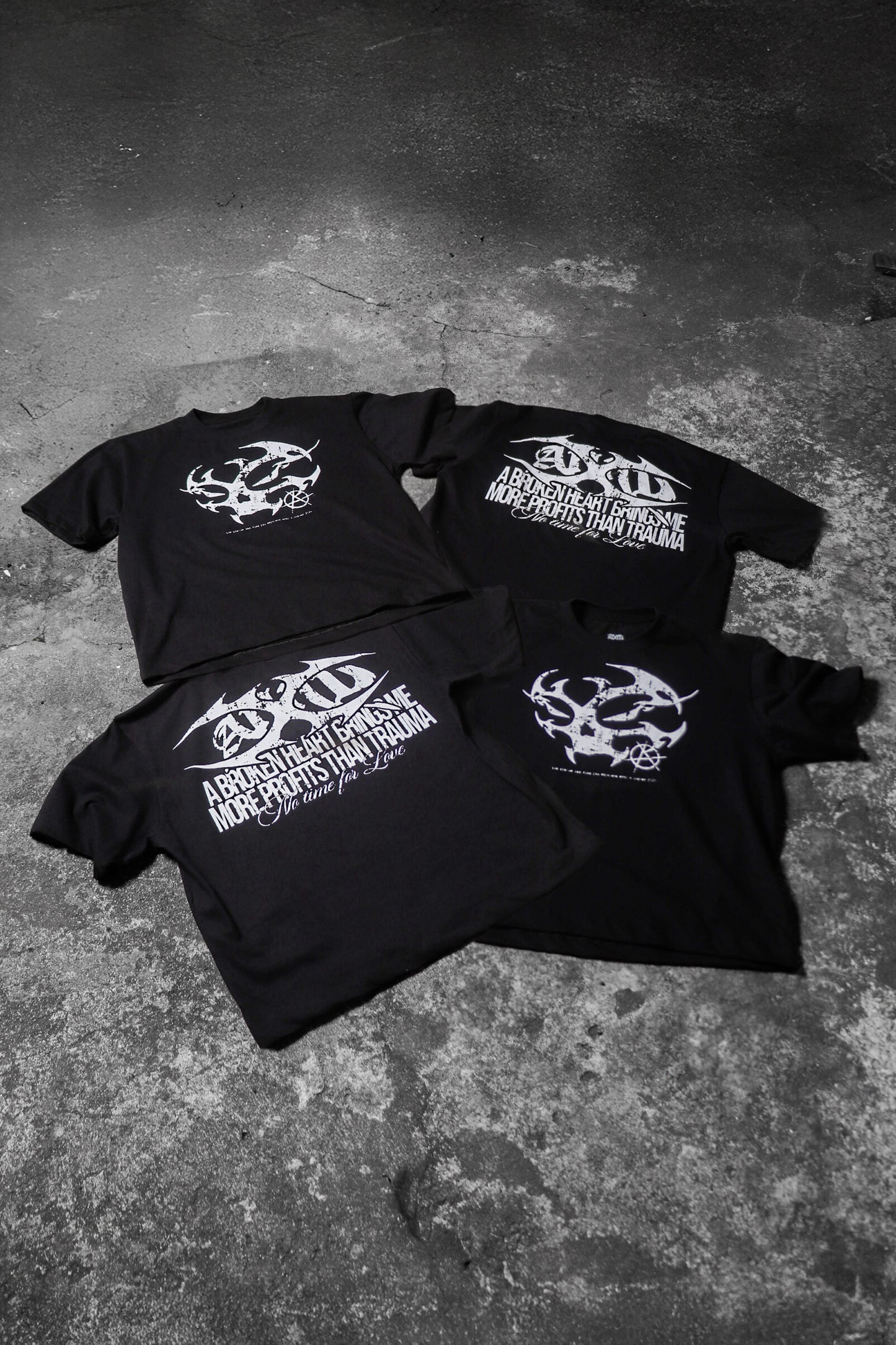 CIPHER X ANNY BLACK TEE