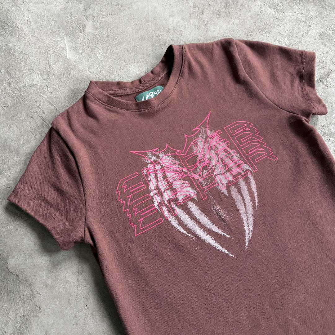CIPHER "ANGEL NAILS" BROWN BABY TEE